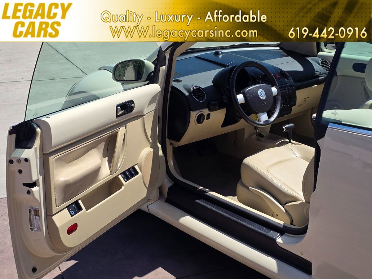 Used 2009 Volkswagen Beetle S image 38