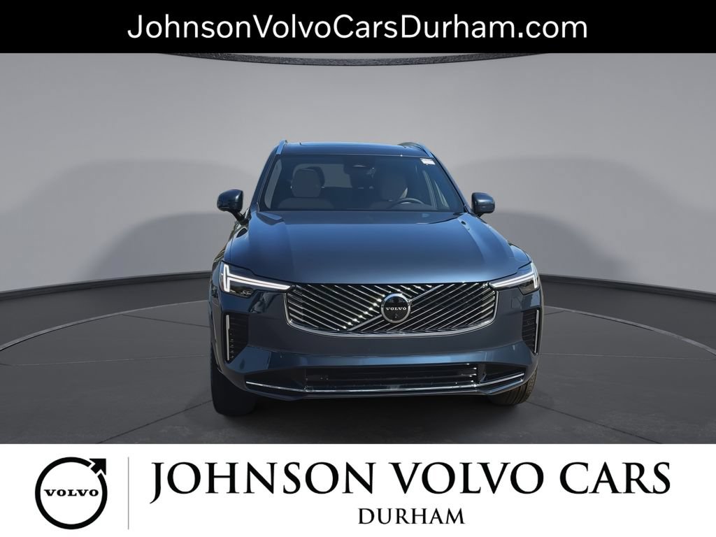 New 2026 Volvo XC90 B6 Plus w/ Protection Package Premier AWD/4WD image 3