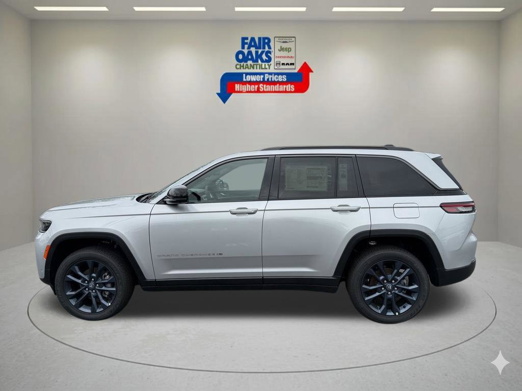 New 2026 Jeep Grand Cherokee Limited AWD/4WD image 4