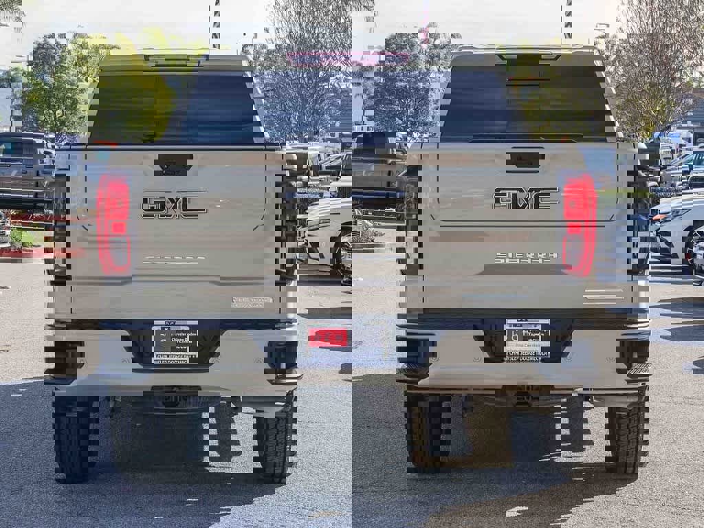 Used 2022 GMC Sierra 1500 Elevation w/ Elevation Premium Package image 5