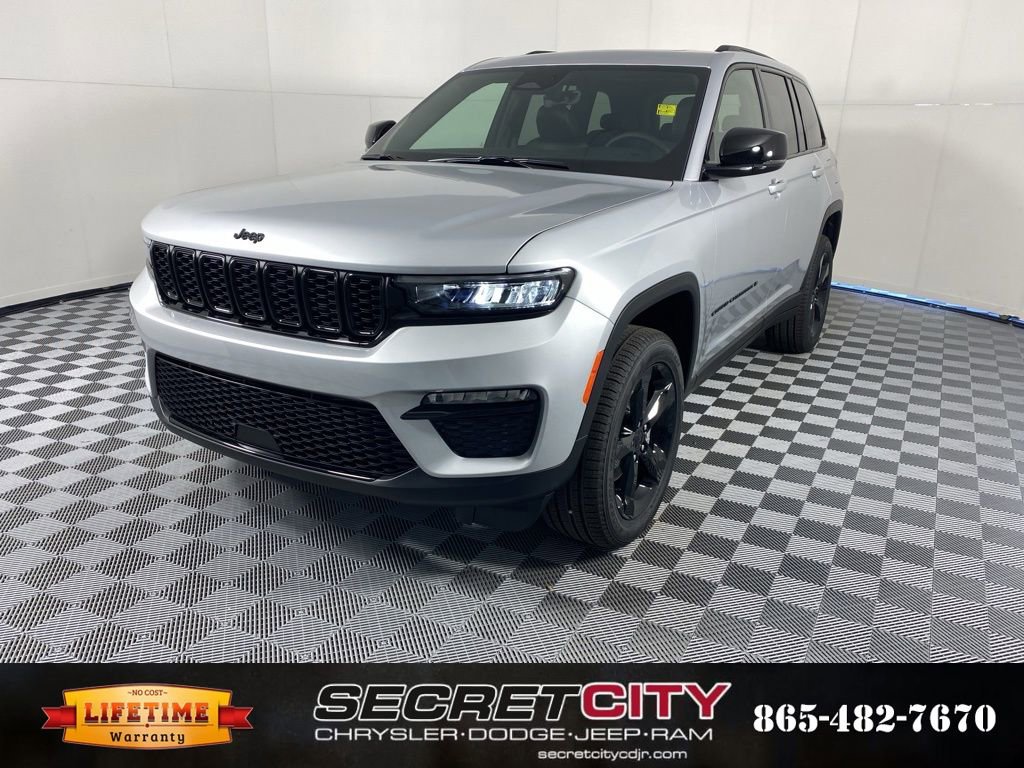 New 2025 Jeep Grand Cherokee Limited w/ Black Appearance Package image 3