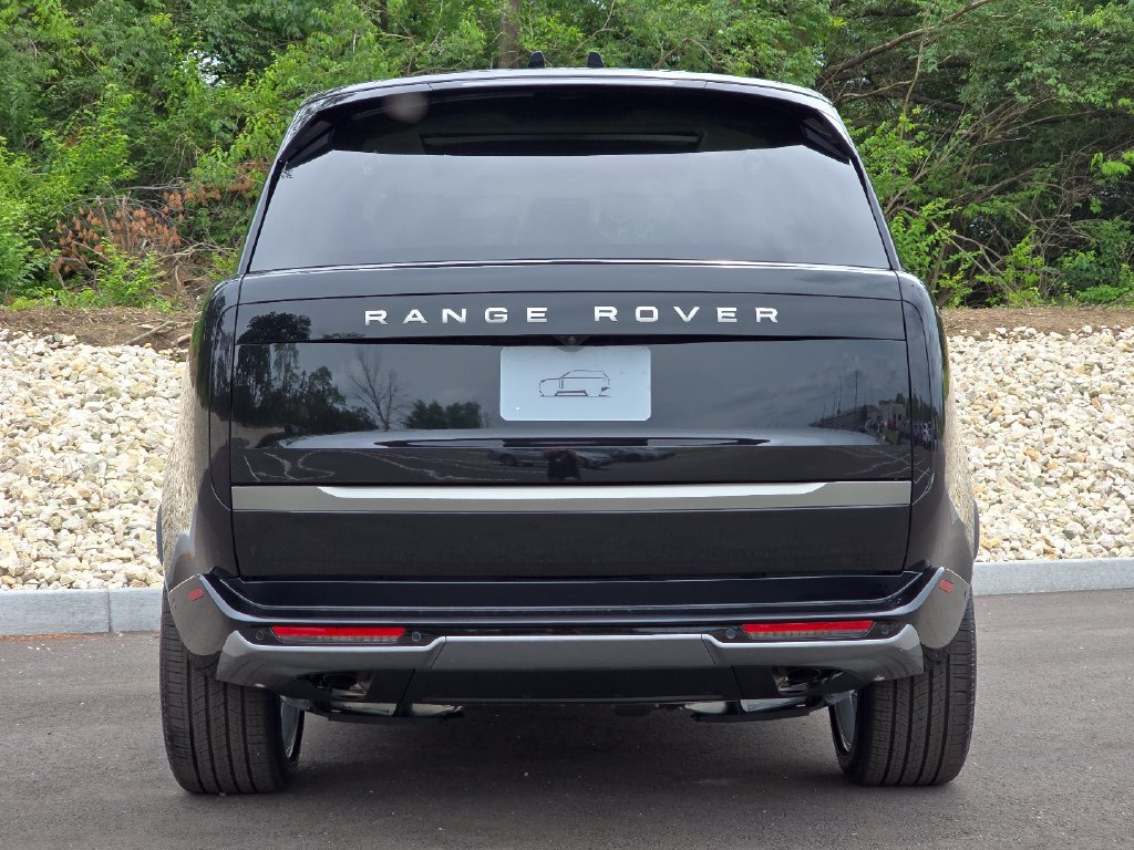 New 2026 Land Rover Range Rover Long Wheelbase SE AWD/4WD image 5