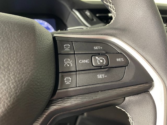 Used 2025 Jeep Grand Cherokee L Laredo w/ Trailer Tow Package AWD/4WD image 9