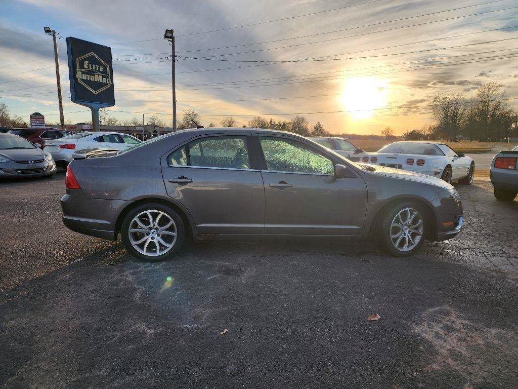 Used 2012 Ford Fusion SE FWD image 2