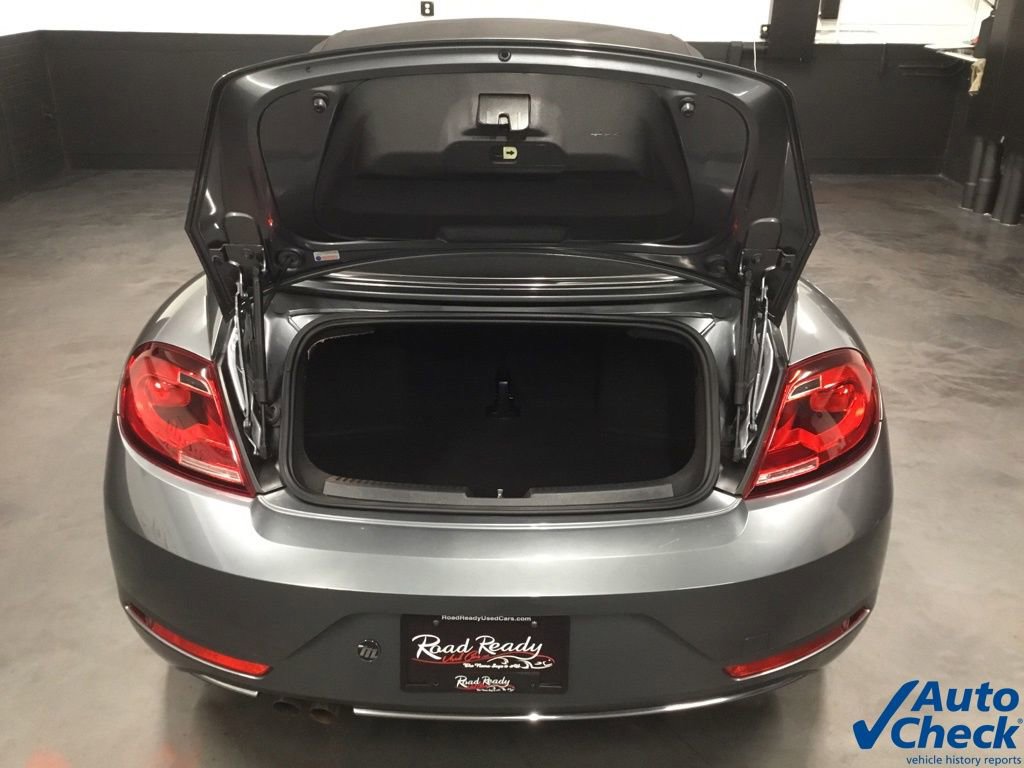 Used 2019 Volkswagen Beetle 2.0T S image 23