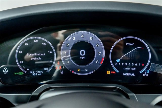 Used 2025 Porsche 911 Carrera image 61