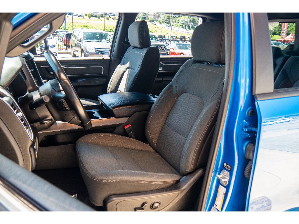 Used 2022 RAM 1500 Big Horn AWD/4WD image 12