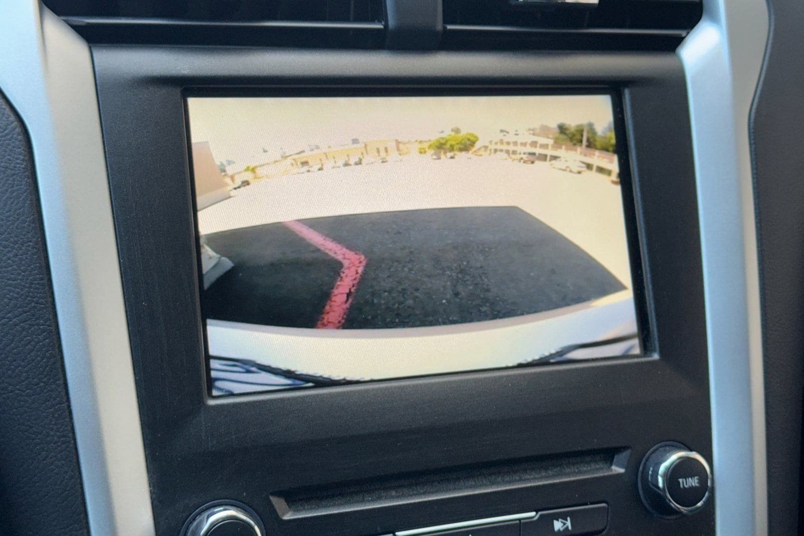 Used 2016 Ford Fusion SE FWD image 21