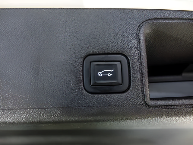 Used 2022 GMC Terrain AT4 AWD/4WD image 24
