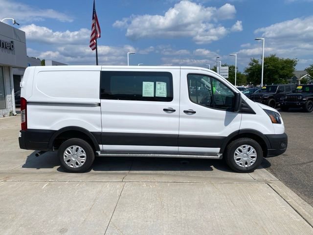 Used 2025 Ford Transit 250 Low Roof w/ Exterior Upgrade Package RWD image 2