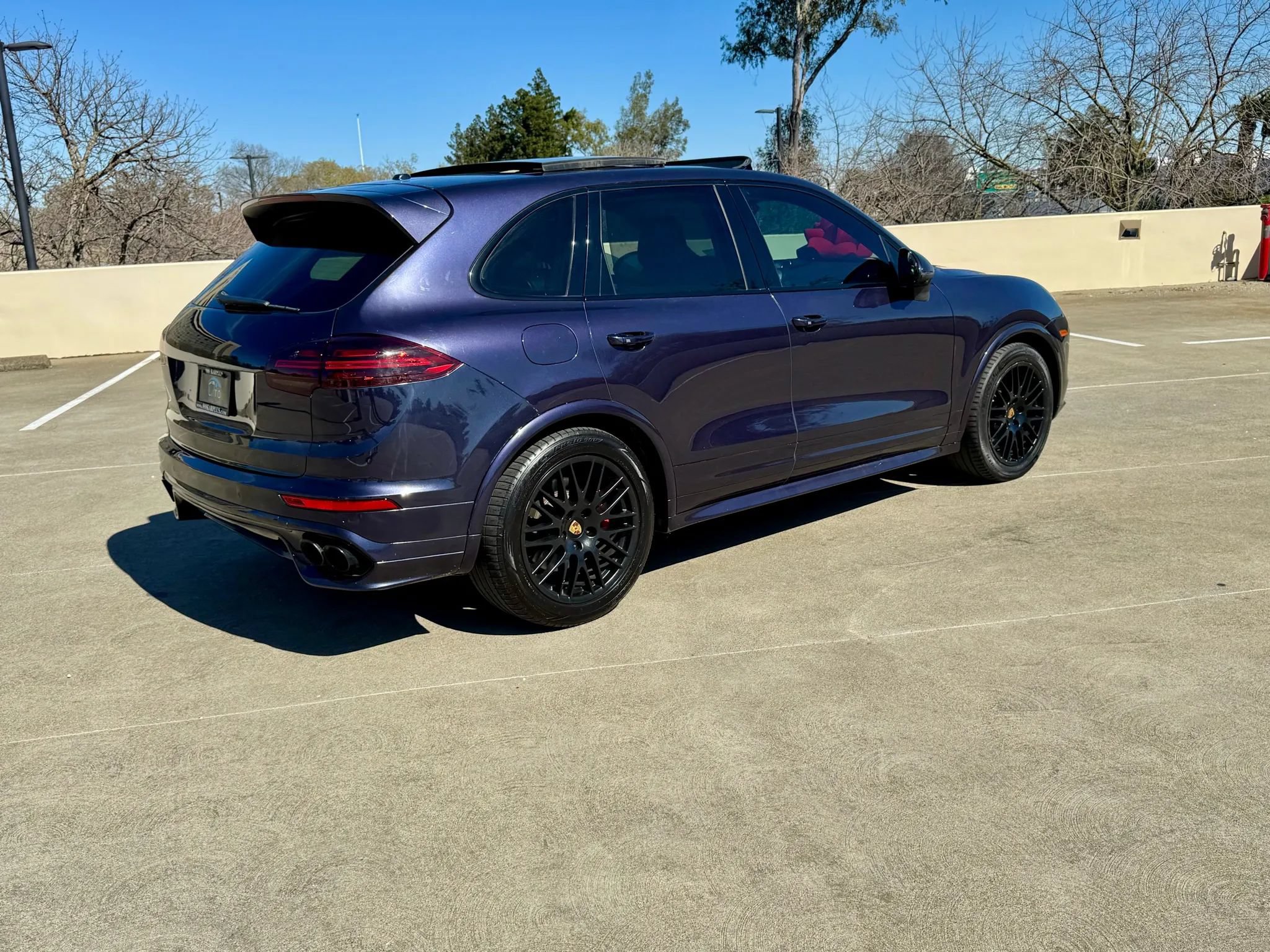 Used 2018 Porsche Cayenne GTS w/ Premium Package Plus AWD/4WD image 4