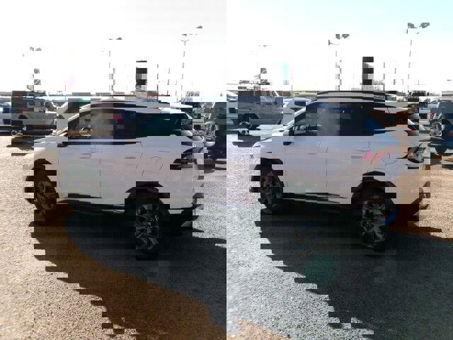 Used 2025 Kia Sportage SX image 12