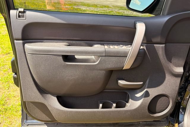 Used 2010 Chevrolet Silverado 1500 LT w/ Power Pack Plus AWD/4WD image 22