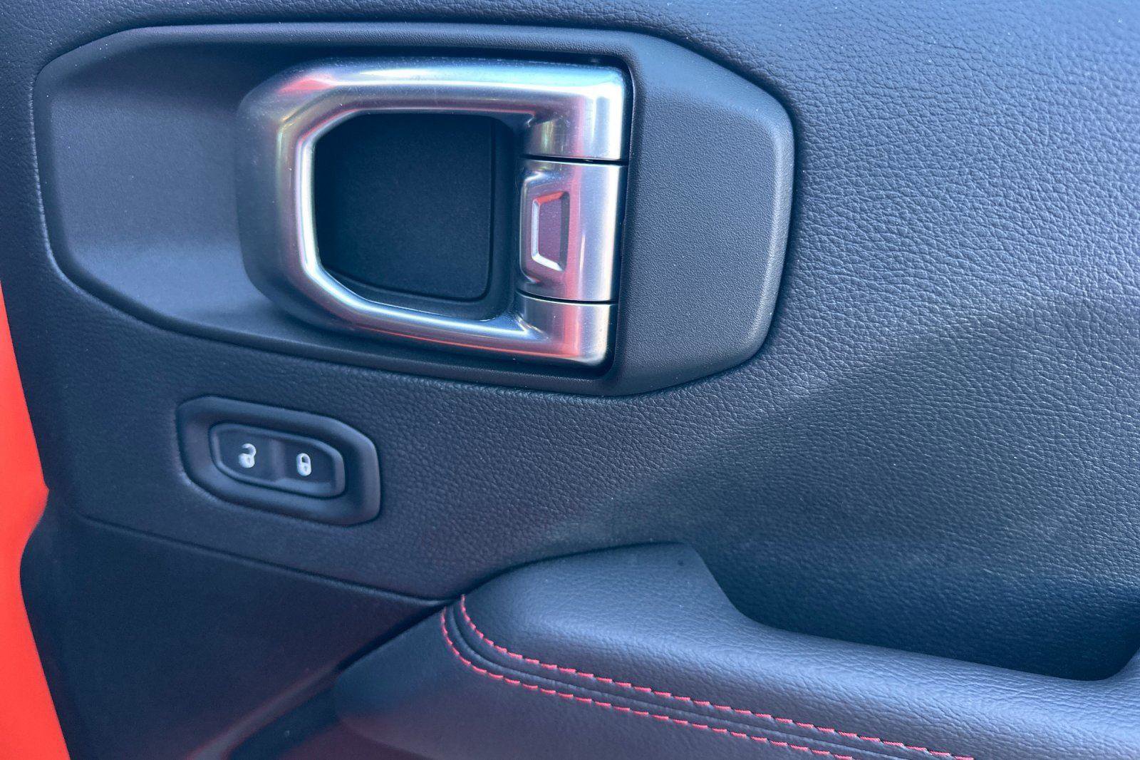 Used 2023 Jeep Wrangler Unlimited Rubicon 4xe image 19