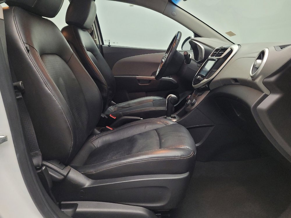 Used 2017 Chevrolet Sonic Premier image 21