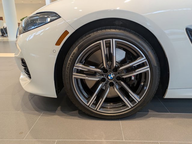 Used 2025 BMW 840i xDrive w/ M Sport Professional Package image 10