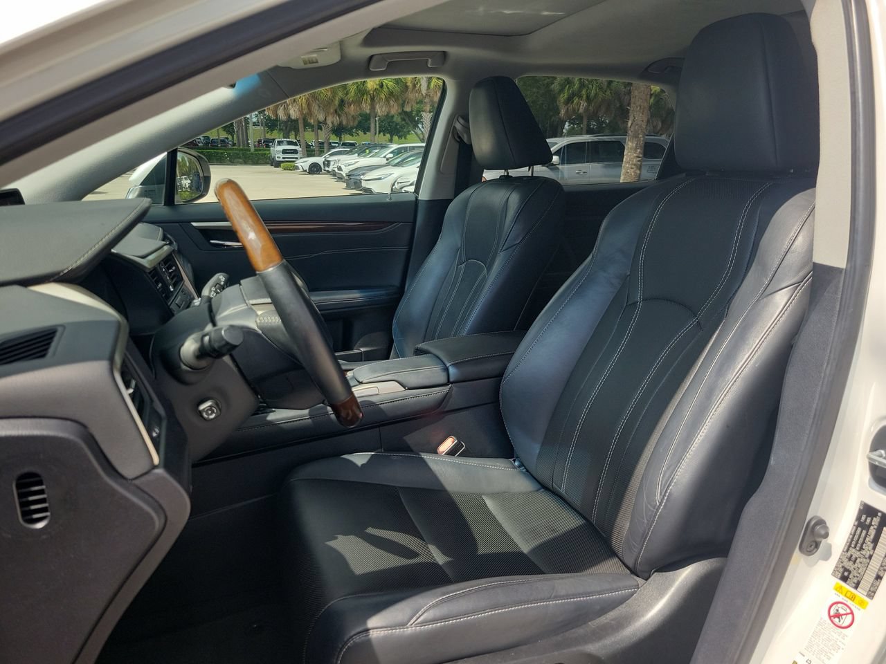 Used 2019 Lexus RX 350 FWD w/ Navigation Package image 16