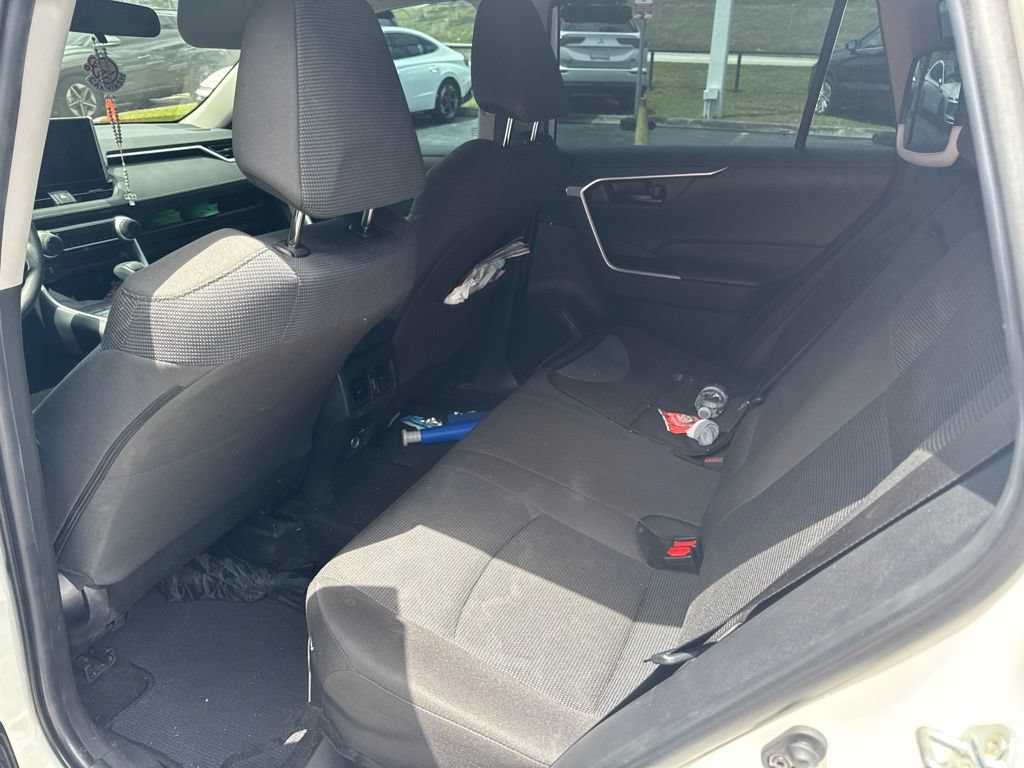Used 2025 Toyota RAV4 LE AWD/4WD image 14