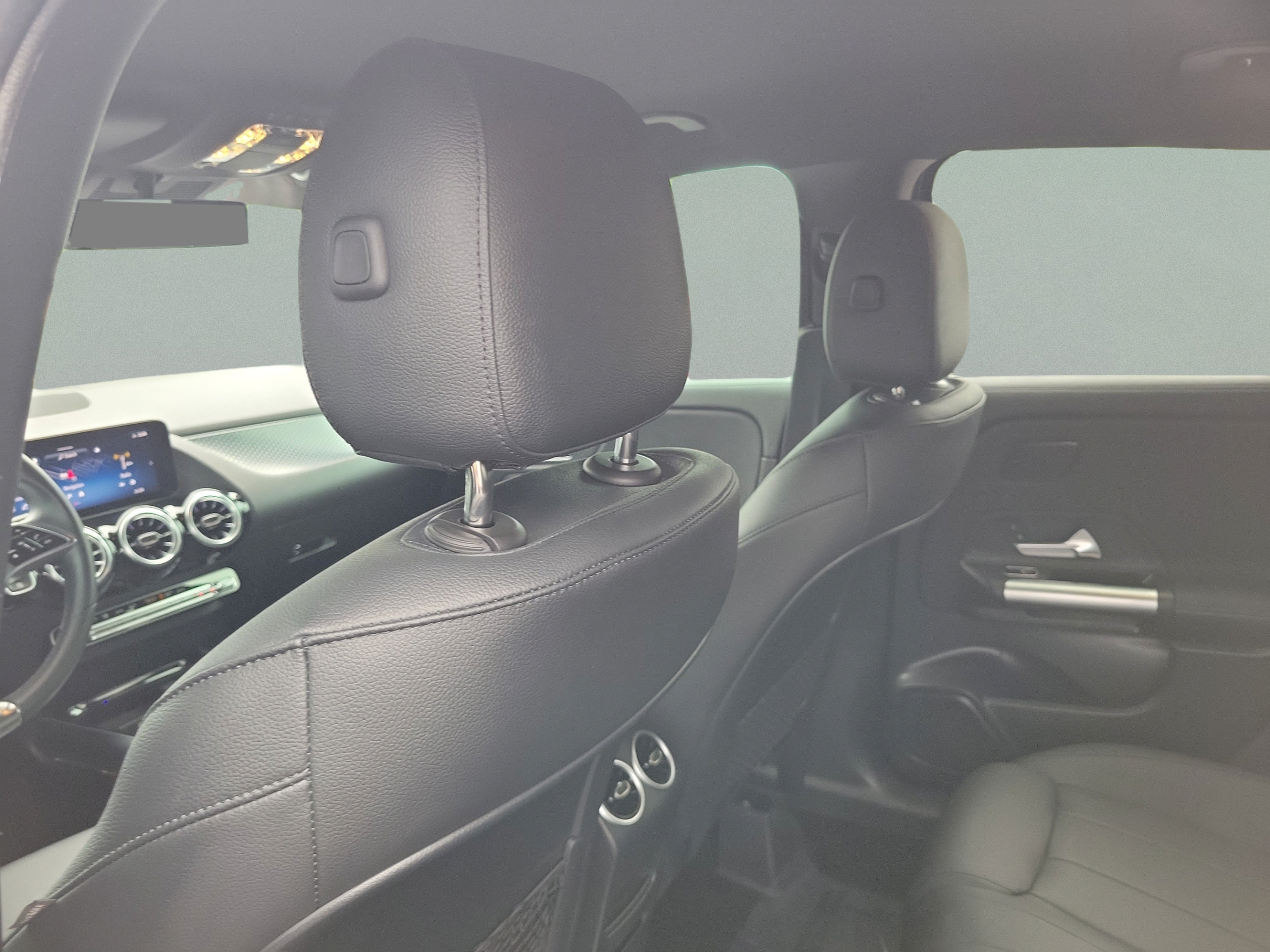 Certified 2025 Mercedes-Benz GLA 250 image 7