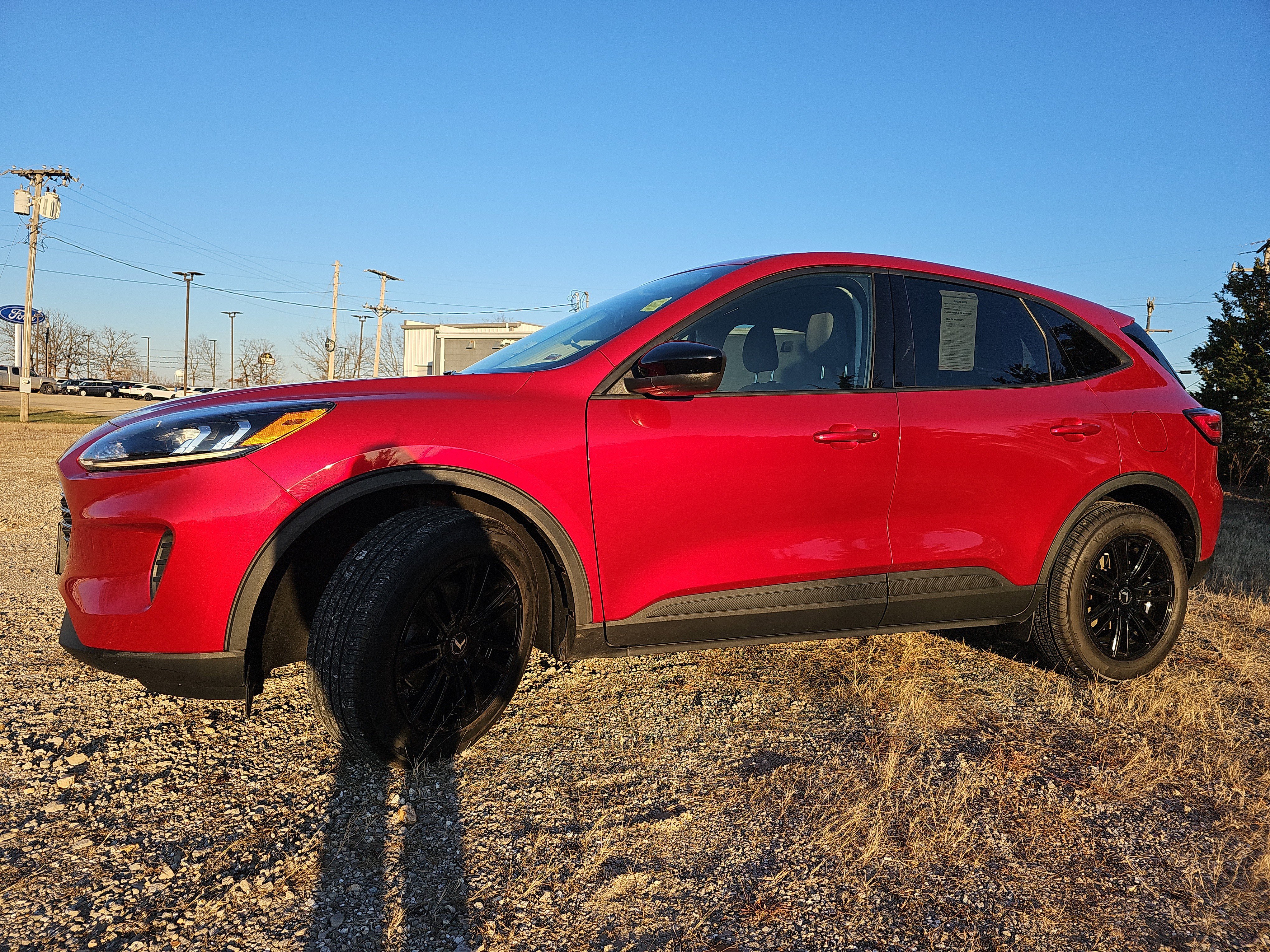Used 2022 Ford Escape SE w/ SE Sport Appearance Package image 8