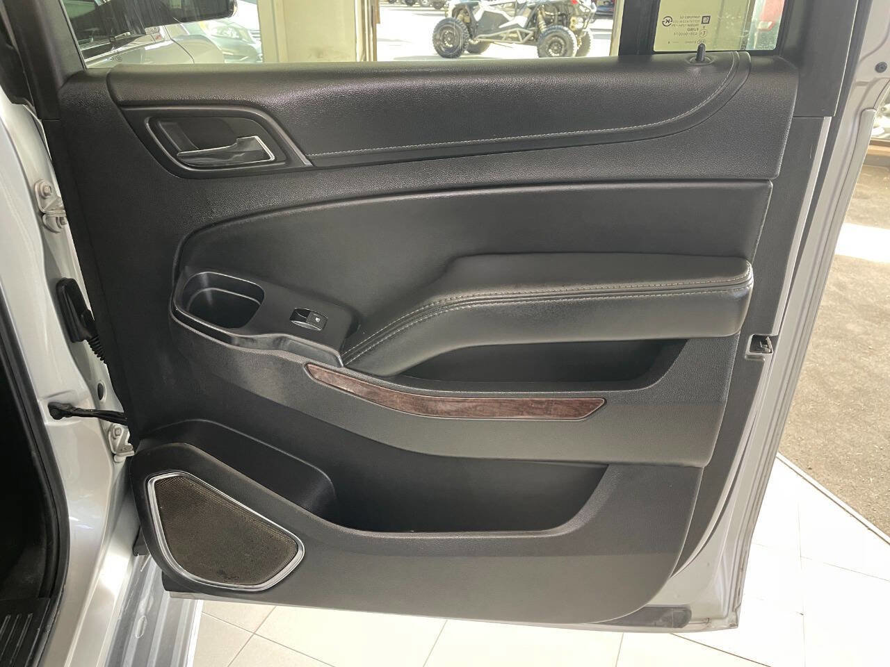 Used 2016 GMC Yukon XL SLE w/ Convenience Package image 26