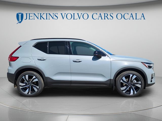 New 2026 Volvo XC40 B5 Ultra AWD/4WD image 2
