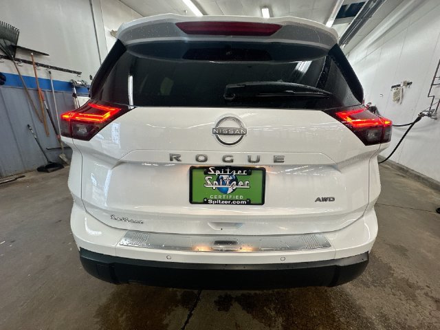 Used 2026 Nissan Rogue SV AWD/4WD image 37