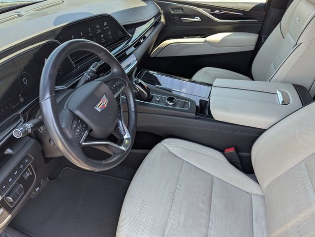 Used 2021 Cadillac Escalade Sport w/ Driver Assist Tech Package image 21