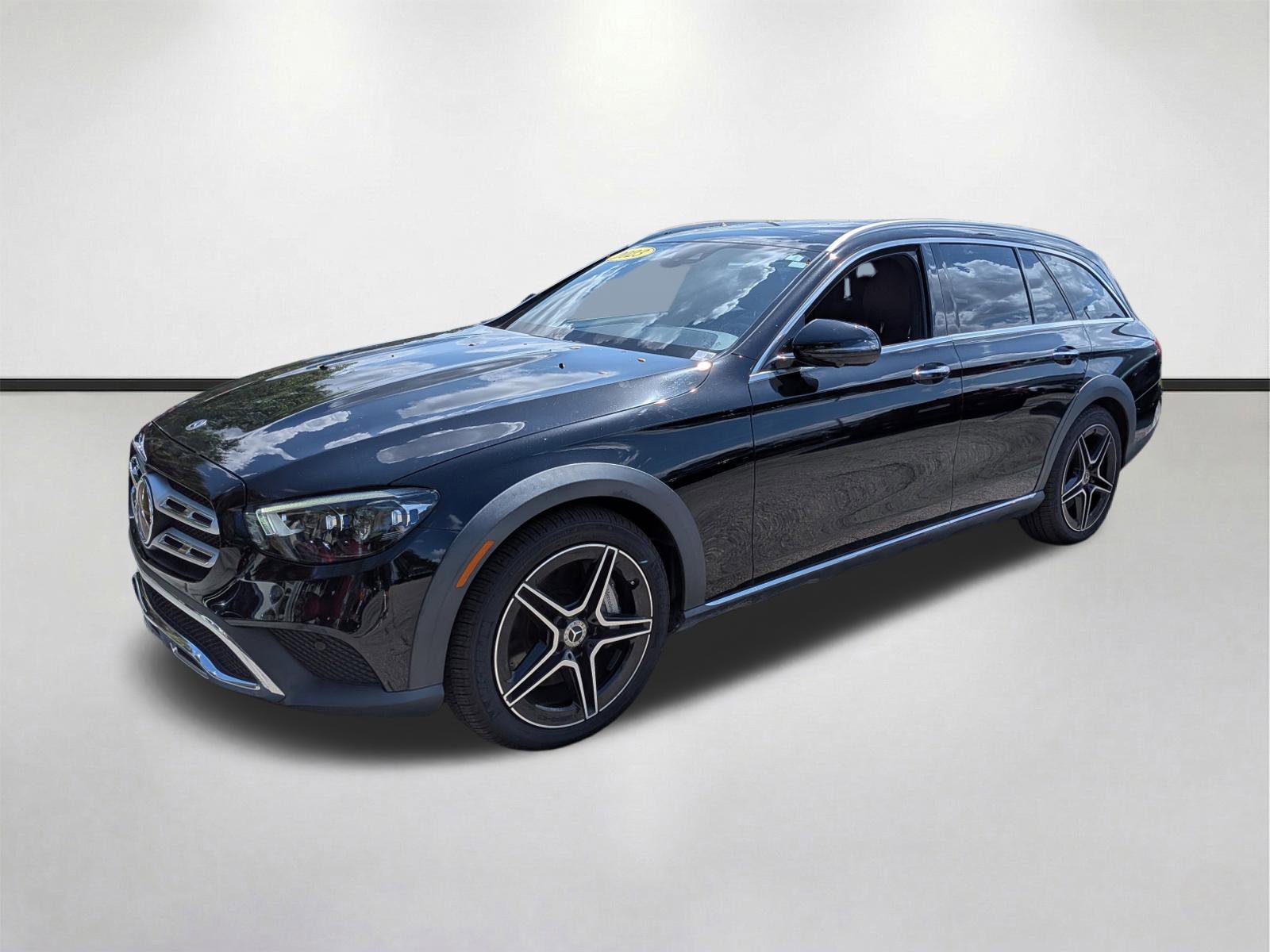 Used 2023 Mercedes-Benz E 450 4MATIC All-Terrain Wagon w/ Premium Package image 8
