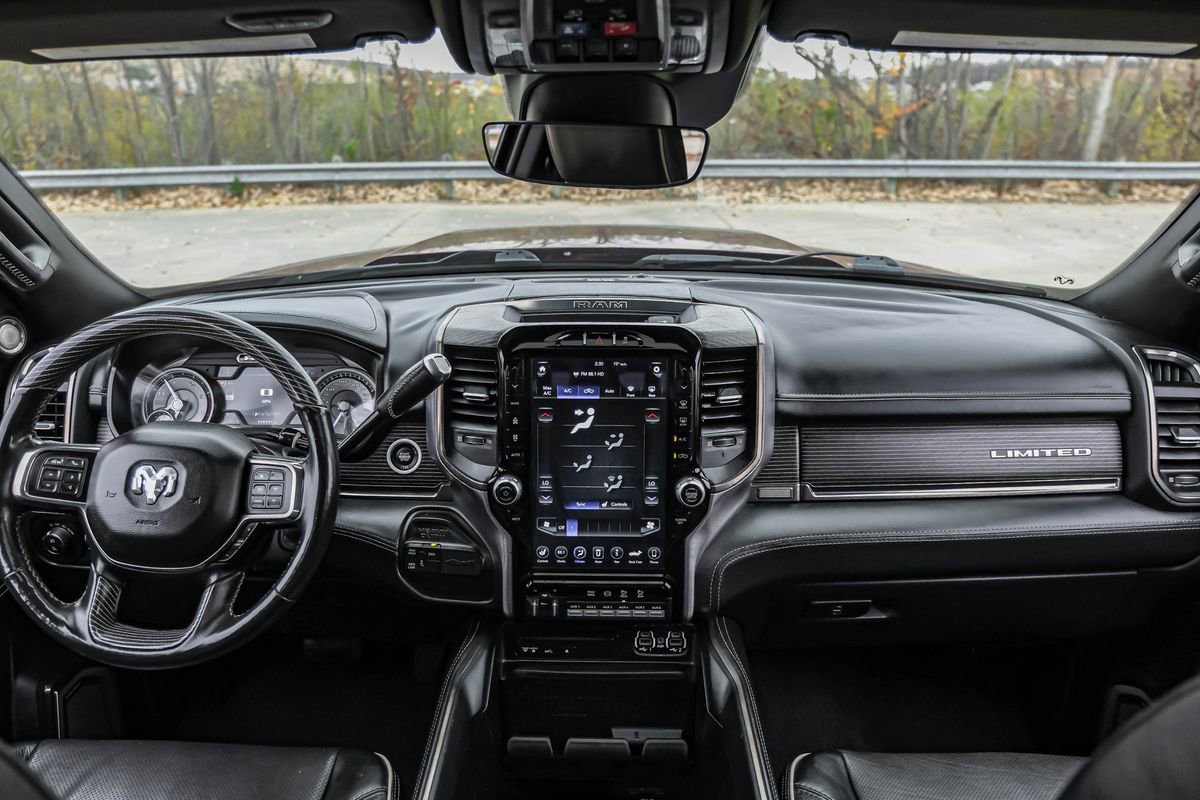 Used 2019 RAM 3500 Limited image 19