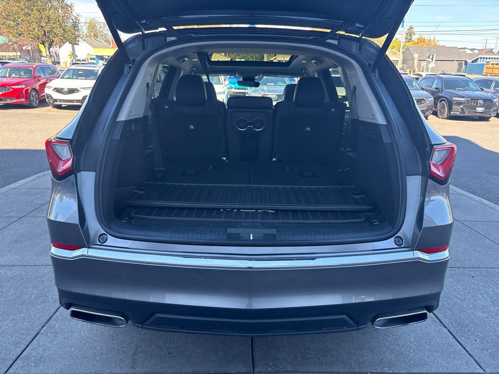 Certified 2024 Acura MDX SH-AWD image 33