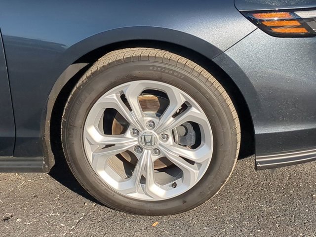 Used 2025 Honda Accord LX image 11