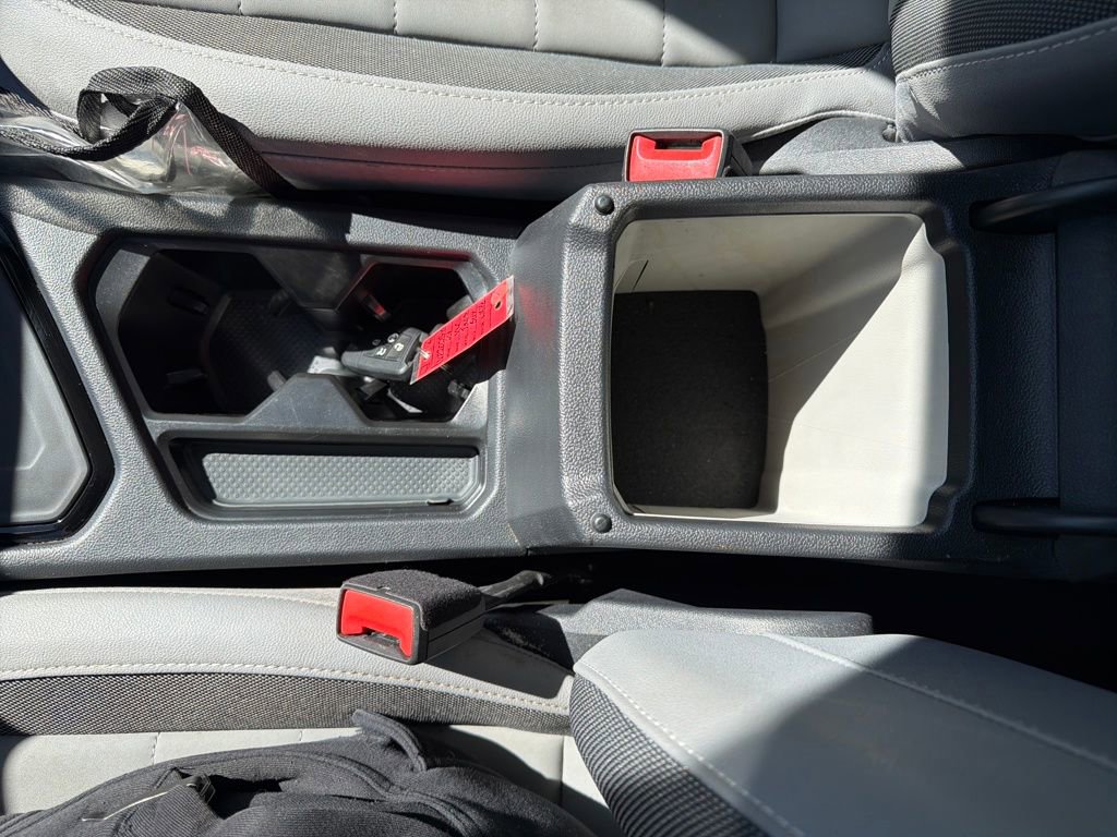 Used 2024 Volkswagen Taos SE image 15