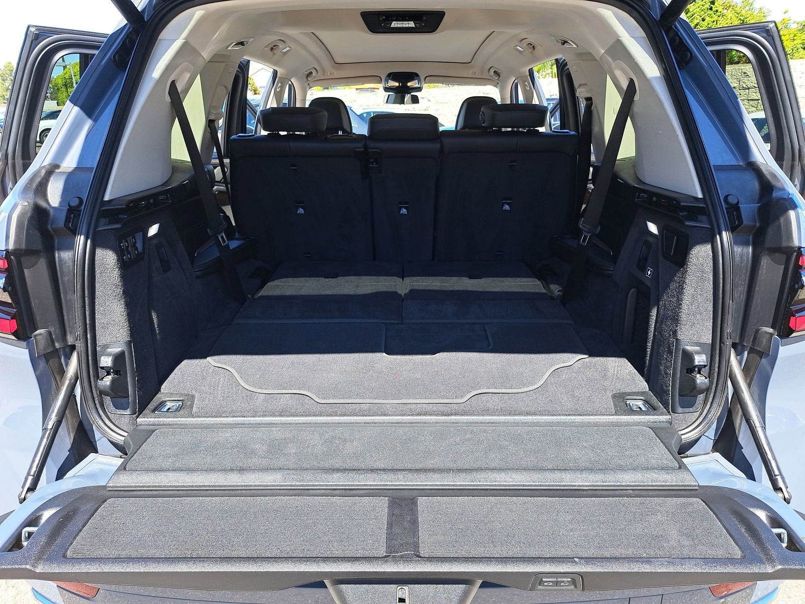 Used 2024 BMW X7 xDrive40i image 14