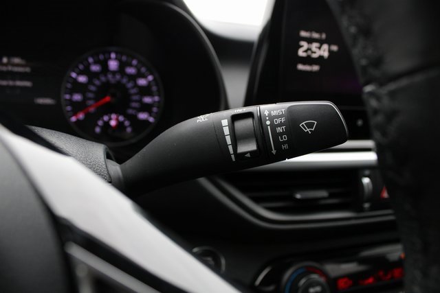 Used 2024 Kia Forte GT-Line w/ GT-Line Premium Package image 16