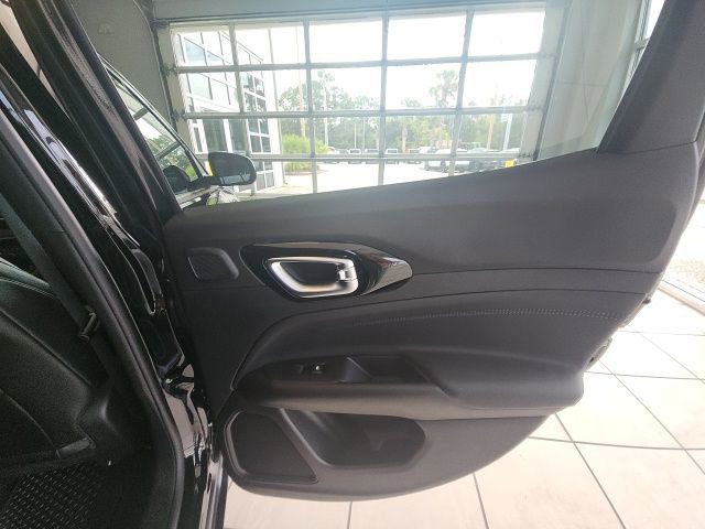 New 2026 Jeep Compass Latitude w/ Sun and Sound Group image 14