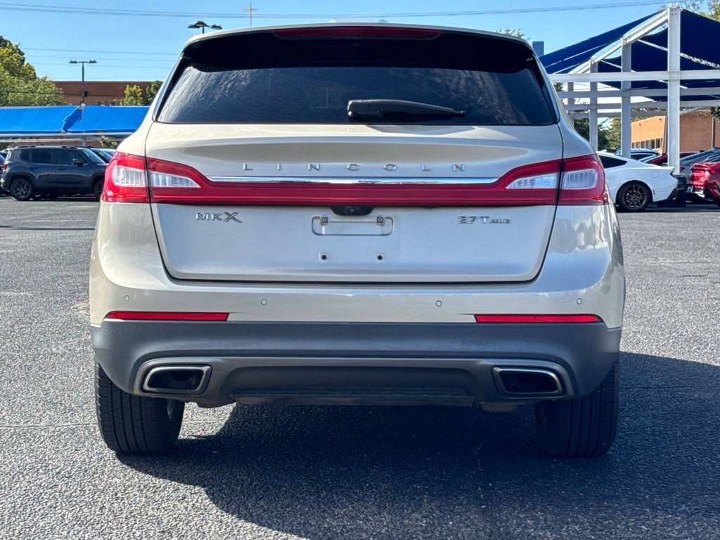 Used 2017 Lincoln MKX Select w/ Select Plus Package AWD/4WD image 7
