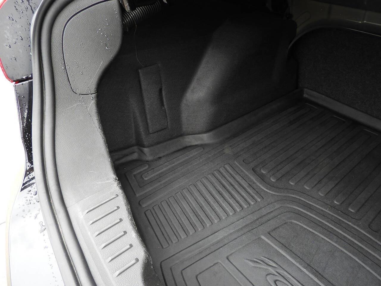 Used 2018 Ford Focus SE image 24