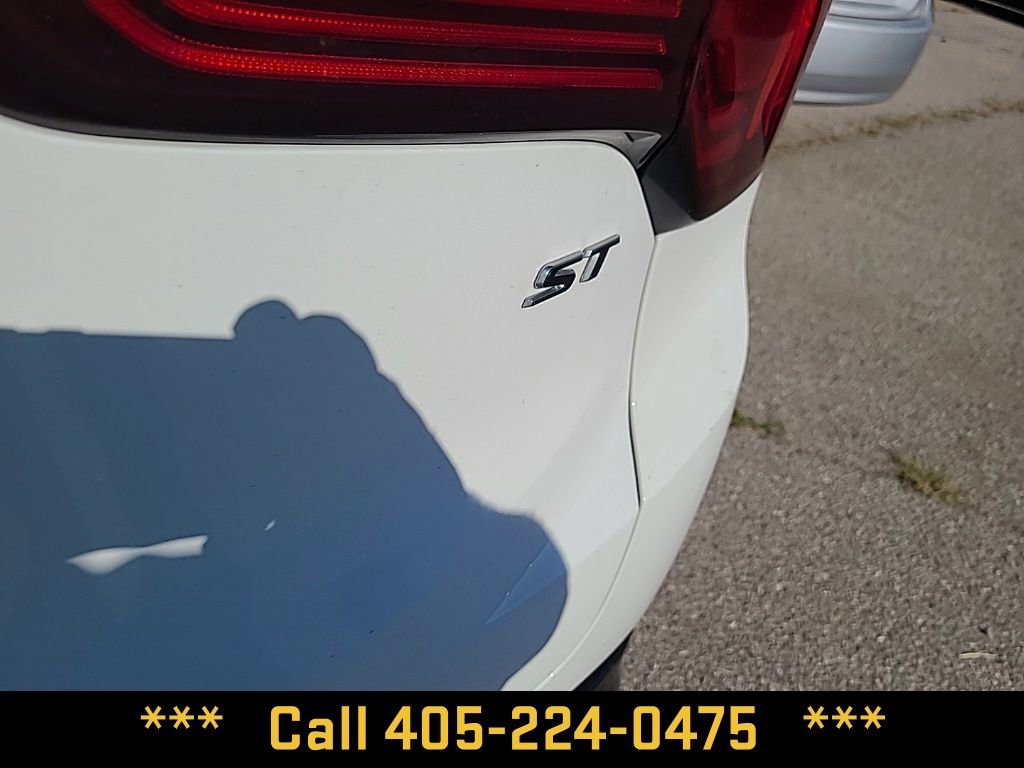 Used 2024 Buick Encore GX Sport Touring image 11