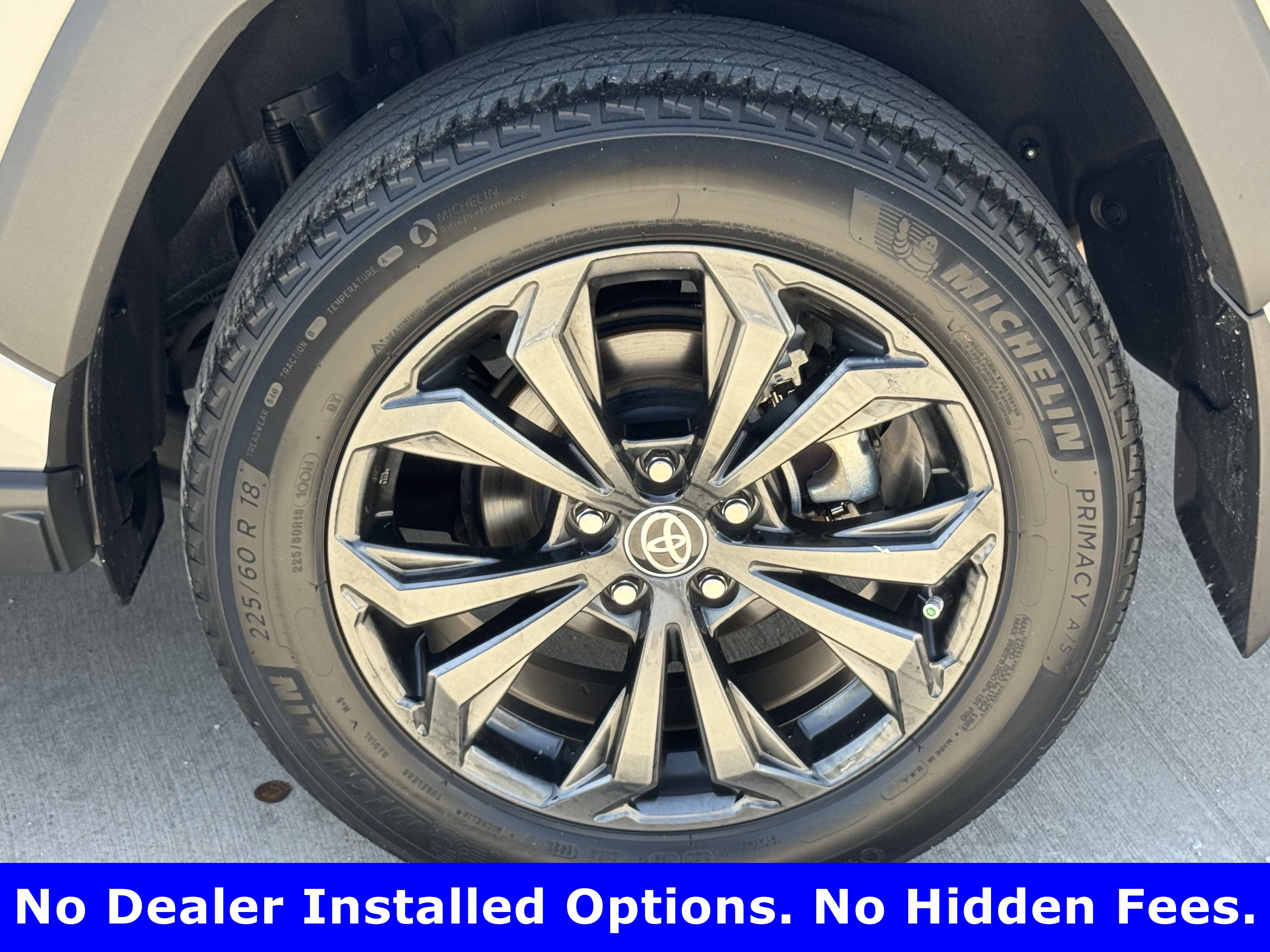 Used 2023 Toyota RAV4 Limited AWD/4WD image 9