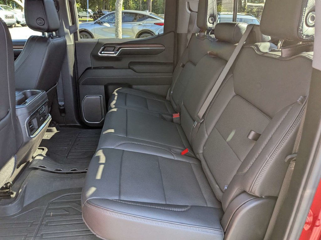 Used 2024 GMC Sierra 1500 Denali w/ Denali Reserve Package AWD/4WD image 13