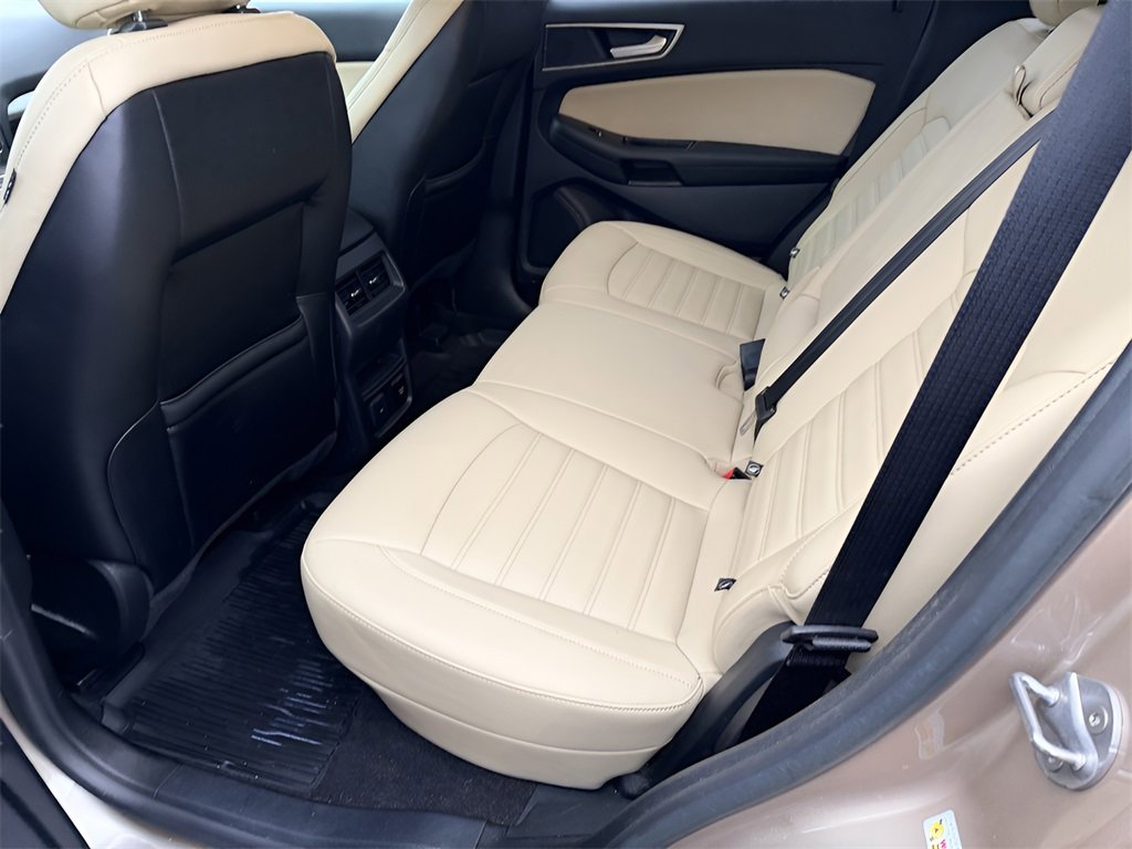 Used 2020 Ford Edge SEL w/ Convenience Package image 30
