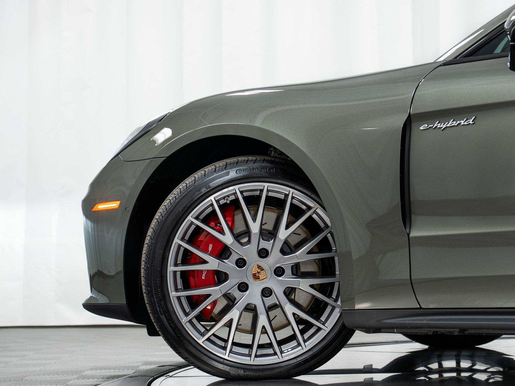 New 2026 Porsche Panamera 4S AWD/4WD image 34