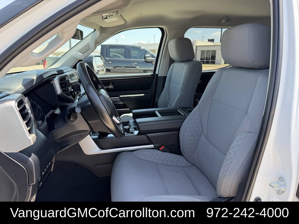 Used 2022 Toyota Tundra SR5 AWD/4WD image 27