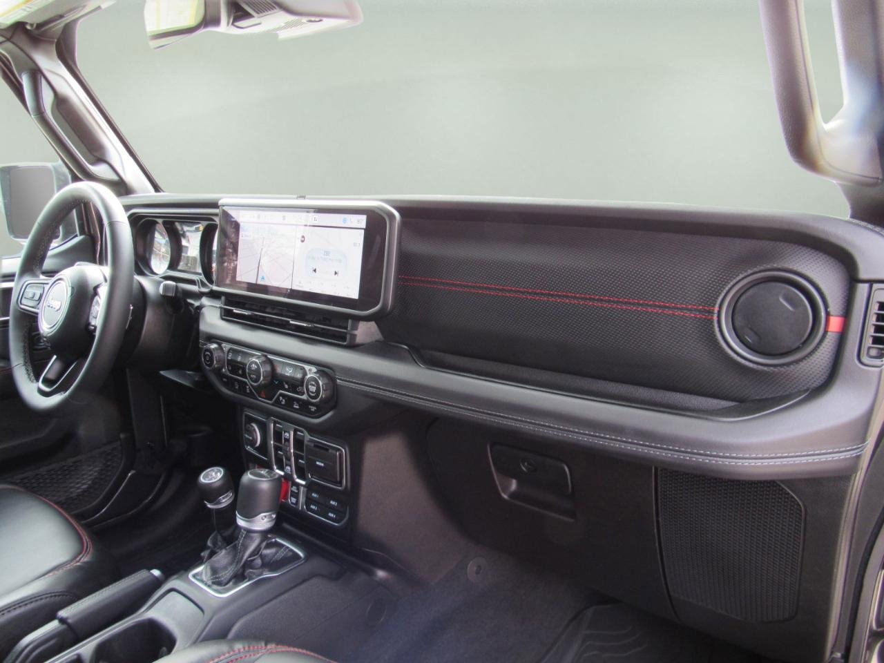 Used 2025 Jeep Gladiator Rubicon image 41