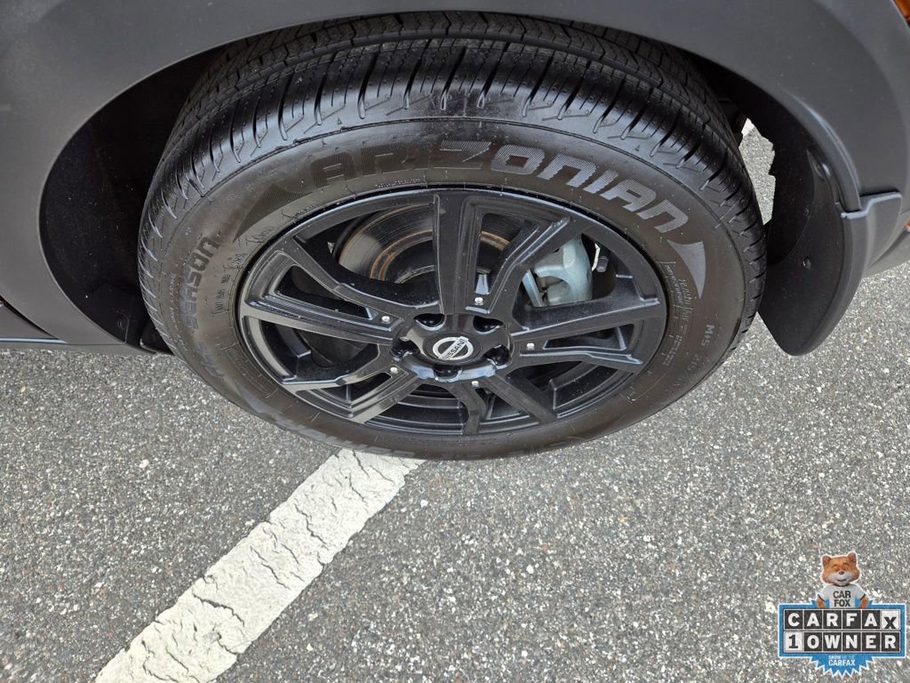 Used 2021 Nissan Kicks SR FWD image 13
