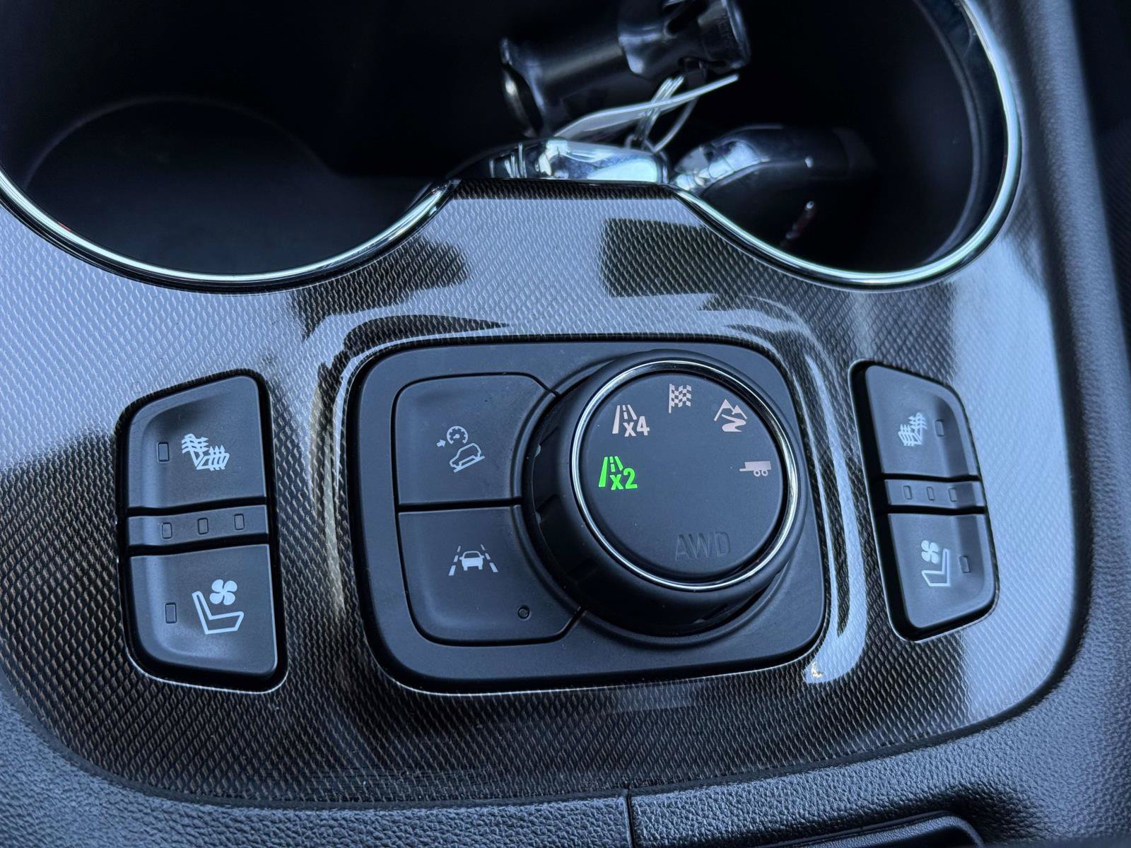 Certified 2023 GMC Acadia AT4 w/ Technology Package AWD/4WD image 25