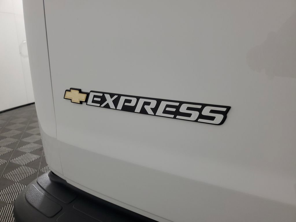 New 2026 Chevrolet Express 3500 Extended w/ Driver Convenience Package image 29