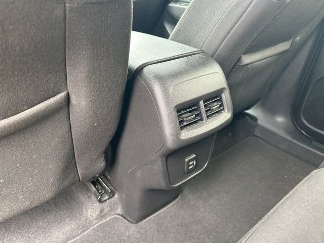 Used 2020 Chevrolet Equinox LT image 34