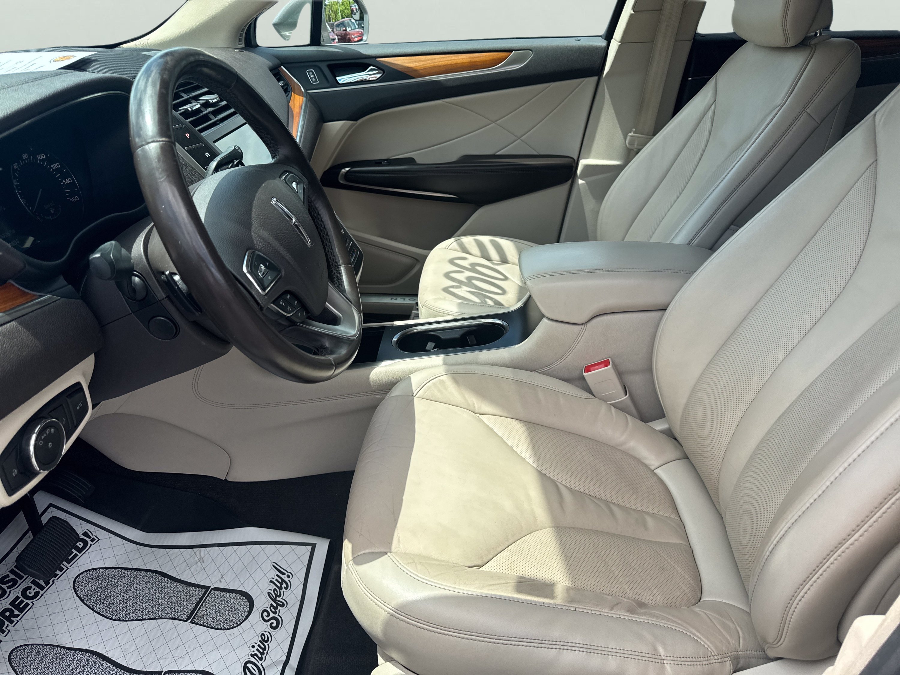 Used 2017 Lincoln MKC Select w/ Lincoln MKC Climate Package AWD/4WD image 13